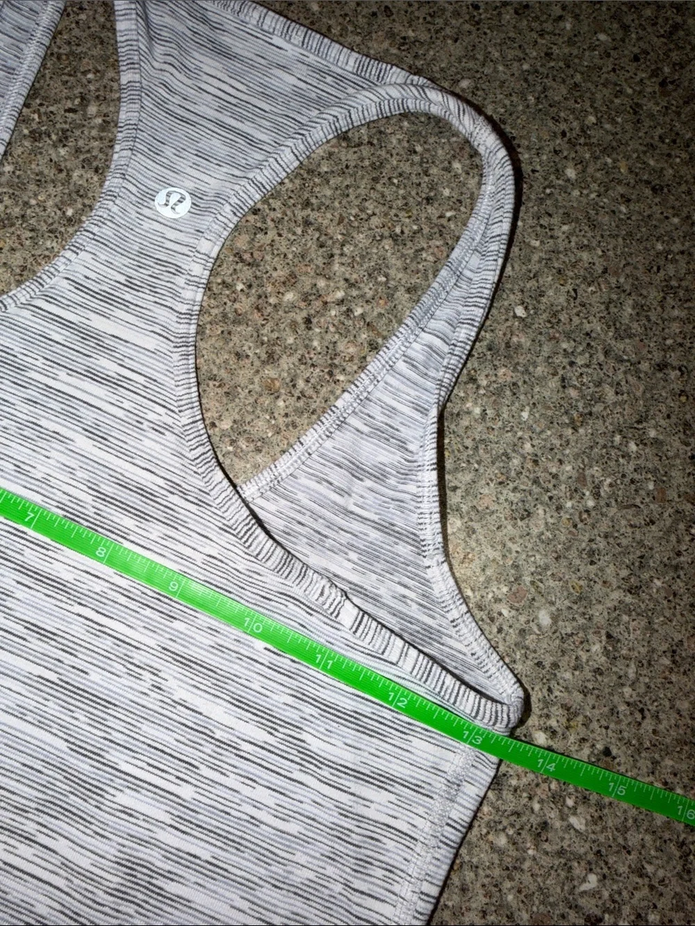 lululemon athletica no flaws
